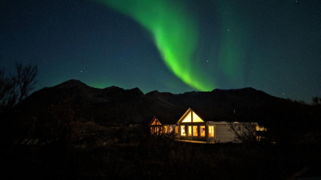 Superior Cottage With Sea View In Senja Senjehesten Bagian luar foto